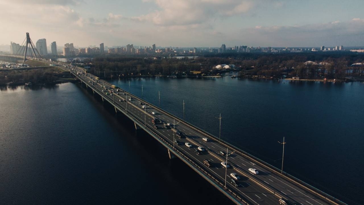 время комендантского часа в киеве