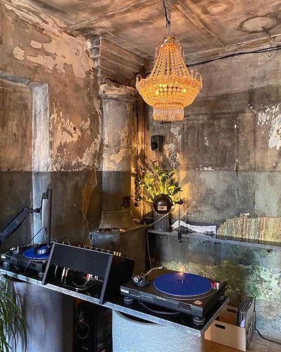 resident_advisor_300574454_754612515802951_8265562410245361753_n