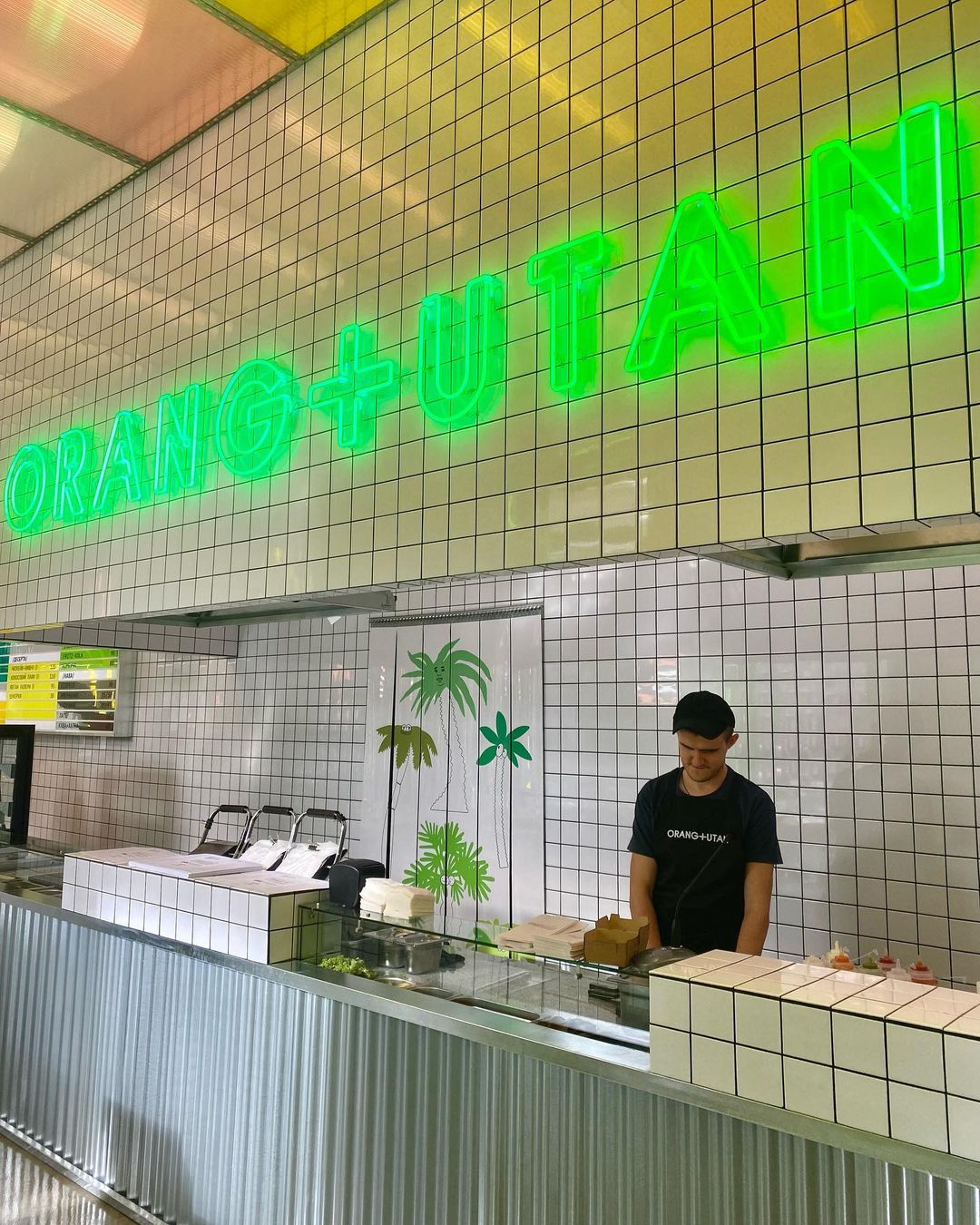 orangutan_bar_310283940_1341909776547934_4150032295388457157_n