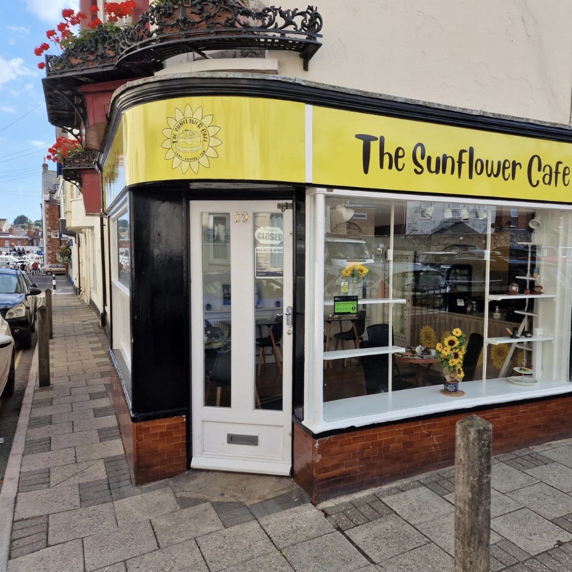 Как украинки открыли кафе на побережье ЛаМанша в Великобритании БЖ